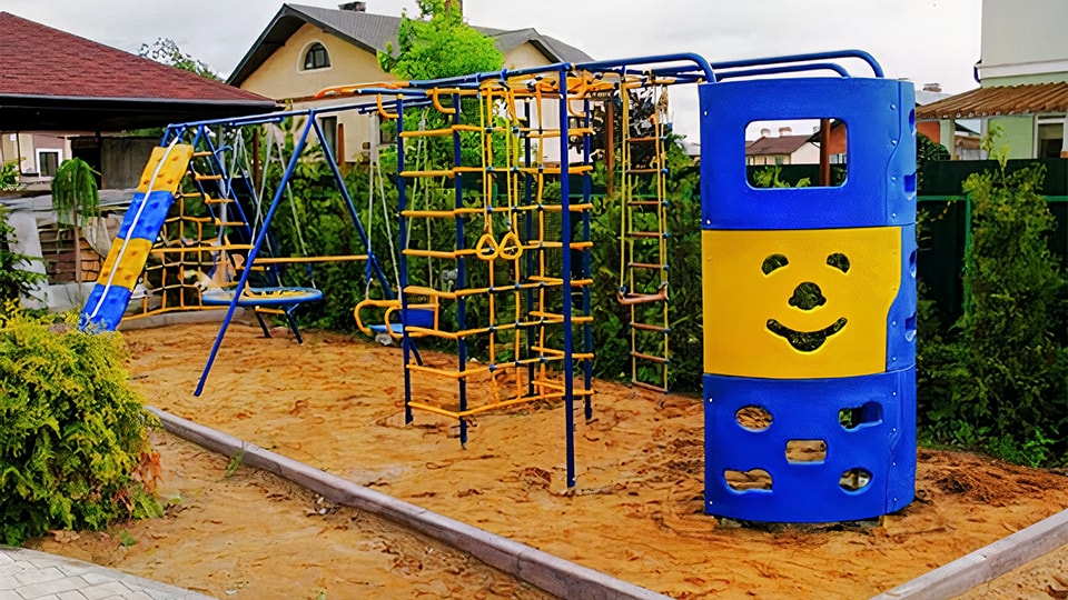 Проектирование и монтаж пластиковых детских площадок в Таганроге